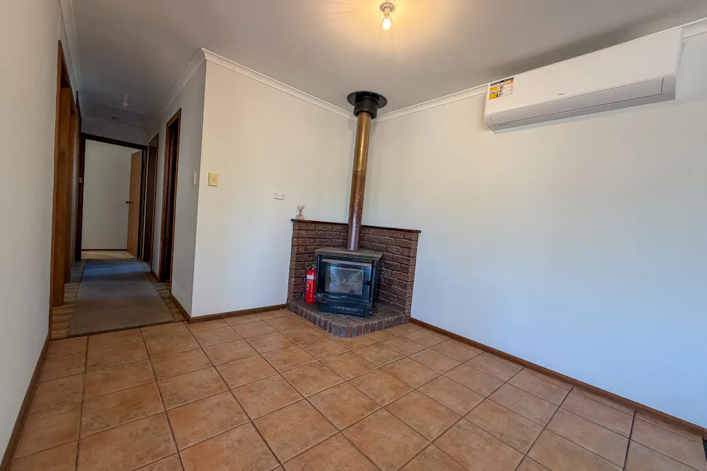 25 Kimba Road, Cowell, SA, 5602 - Image 10