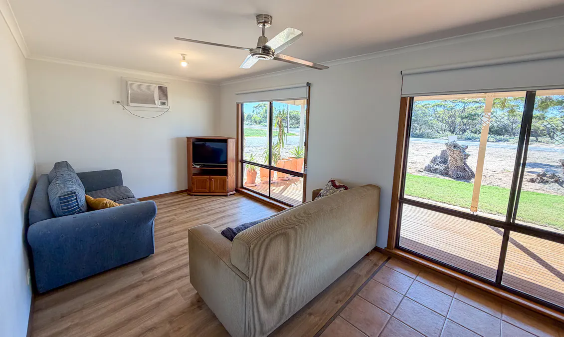 25 Kimba Road, Cowell, SA, 5602 - Image 4