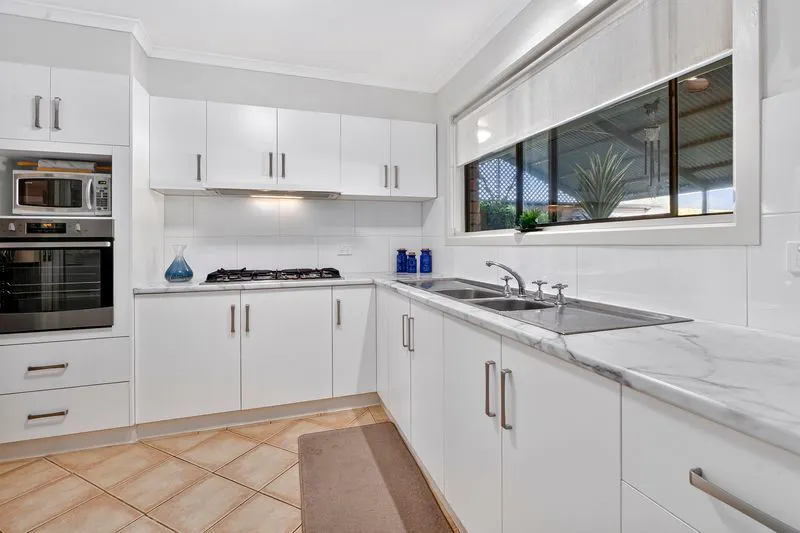 6 Woodhouse Crescent, Glossop, SA, 5344 - Image 3