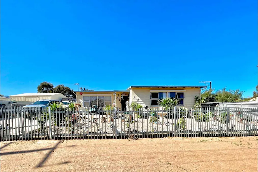 34 Kloeden Street, Ceduna, SA, 5690 - Image 1