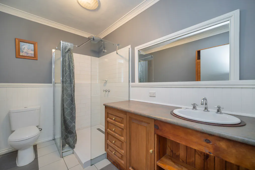 7 White Avenue, Hamilton, VIC, 3300 - Image 6