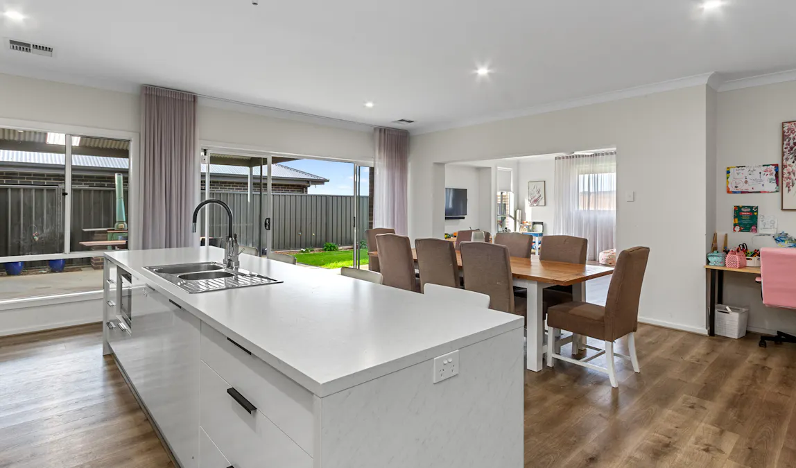 17 Cook Avenue, Blyth, SA, 5462 - Image 8