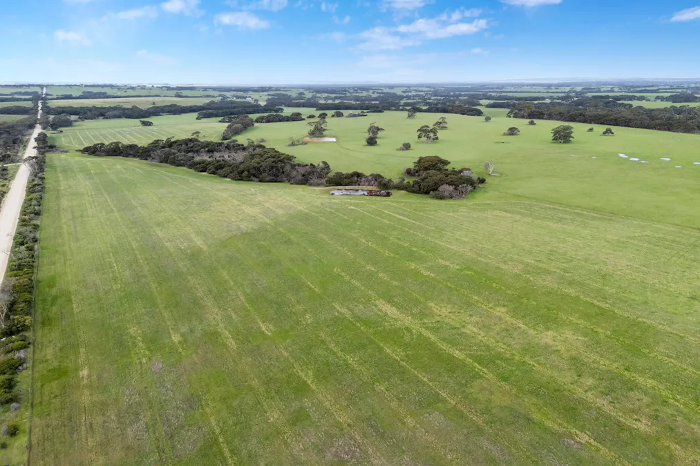 1223 Springs Road, Menzies, SA, 5223 - Image 31