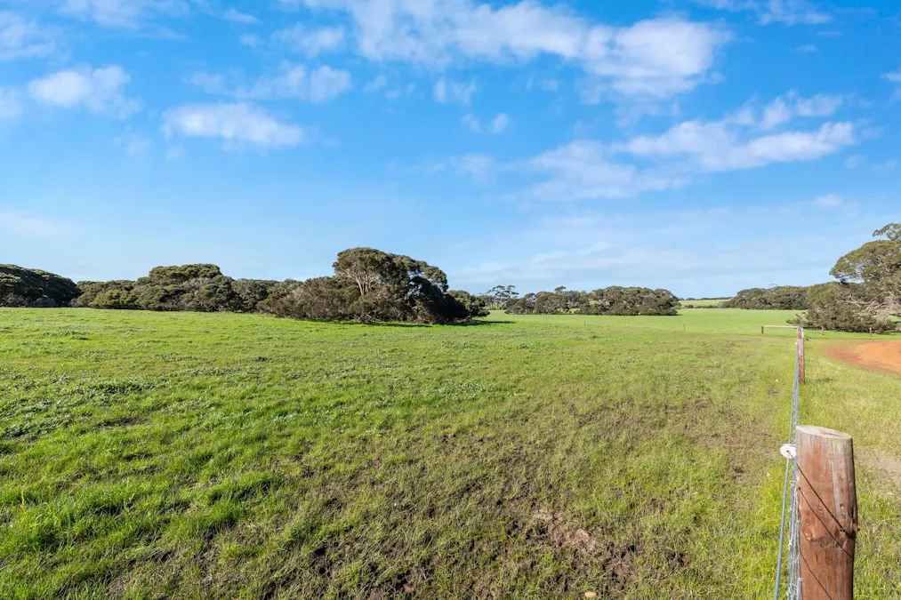 1223 Springs Road, Menzies, SA, 5223 - Image 25