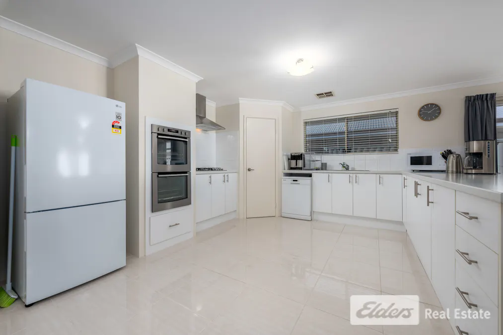 16 Rubens Circuit, Baldivis, WA, 6171 - Image 4