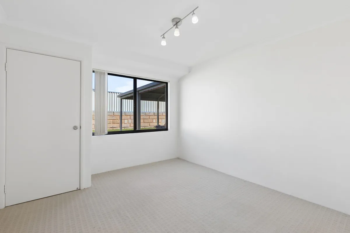 6 Tamarama Street — photo 24 of 30