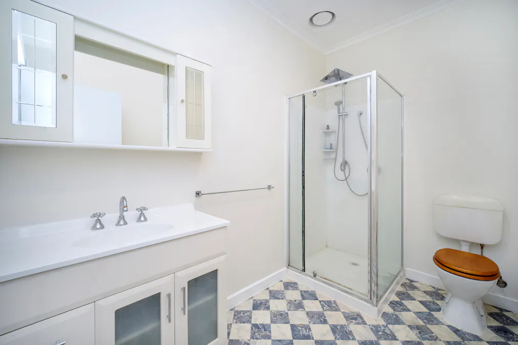 8 Tennyson Street, Hamilton, VIC, 3300 - Image 5