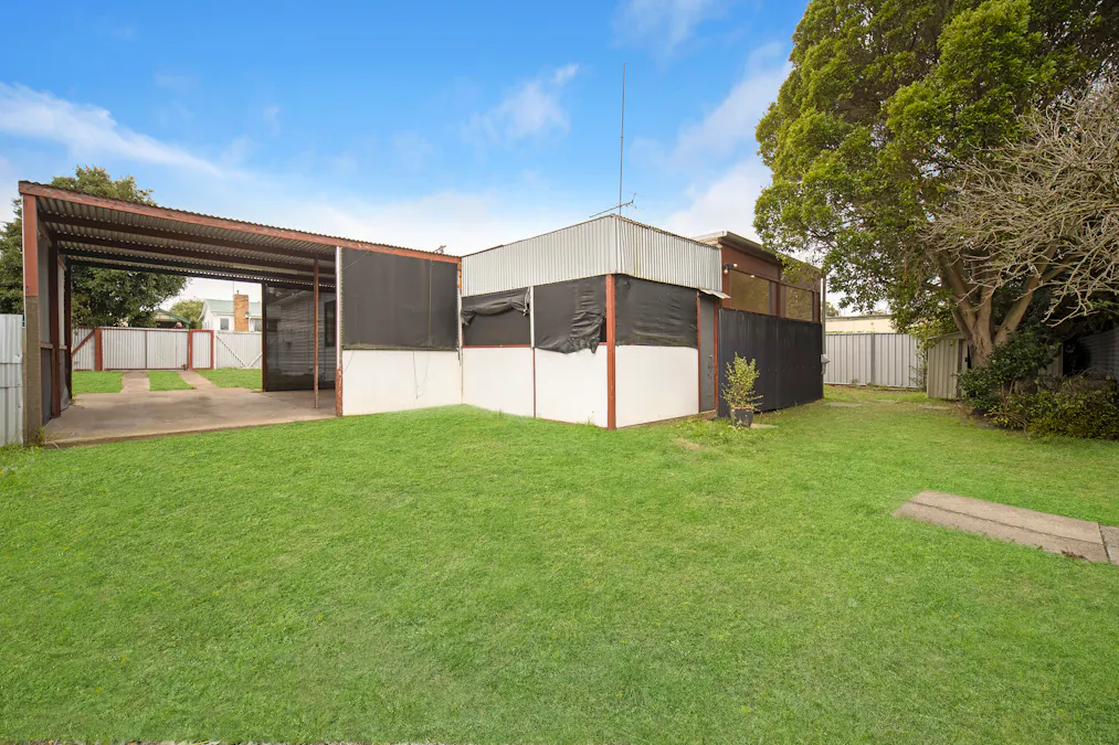 8 Tennyson Street, Hamilton, VIC, 3300 - Image 4