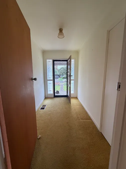 16 Griffin Street, Hamilton, VIC, 3300 - Image 3