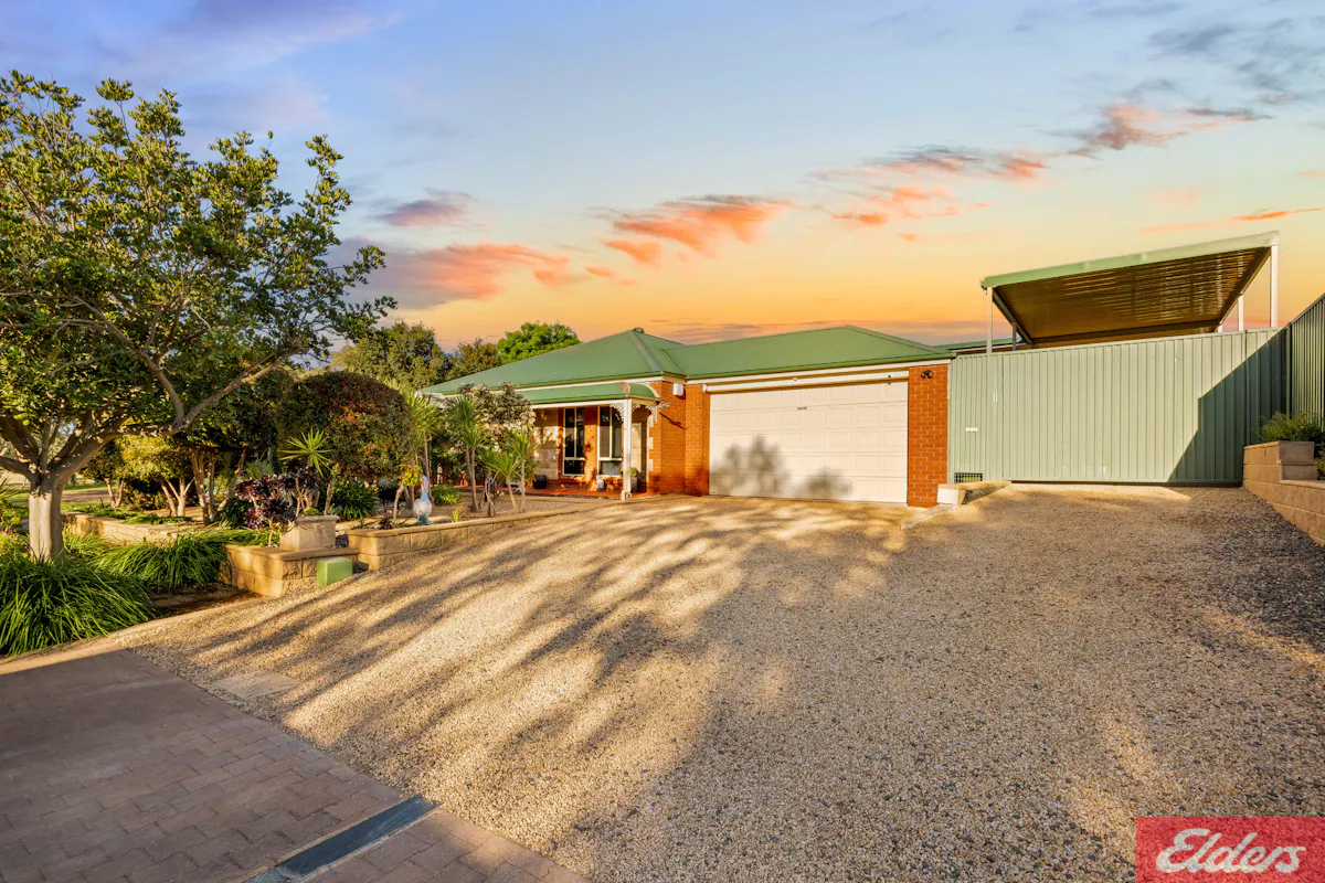 32 George Angas Drive — photo 2 of 30