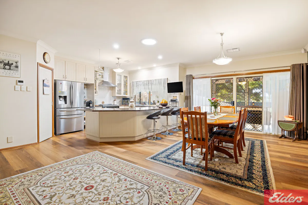 32 George Angas Drive — photo 13 of 30
