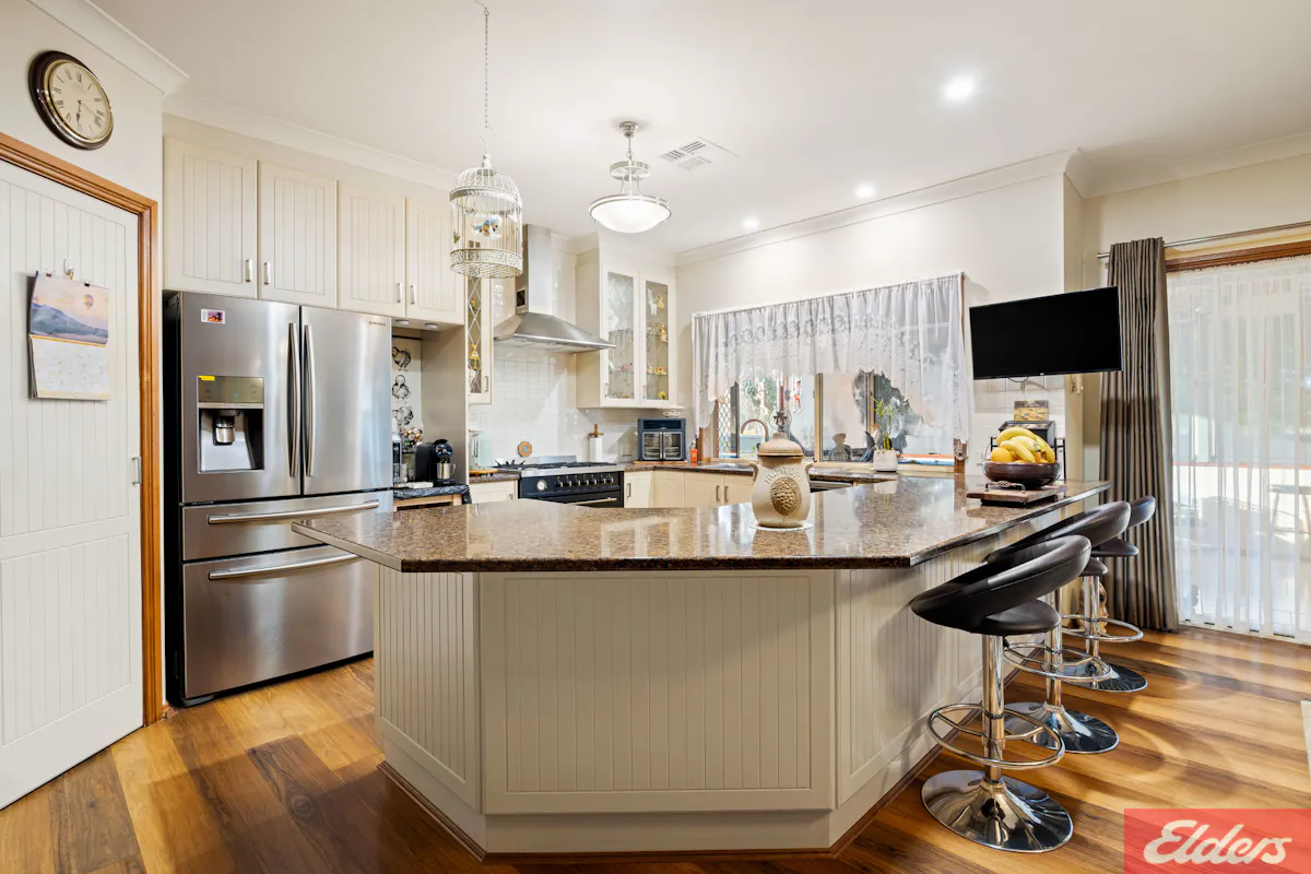32 George Angas Drive — photo 14 of 30