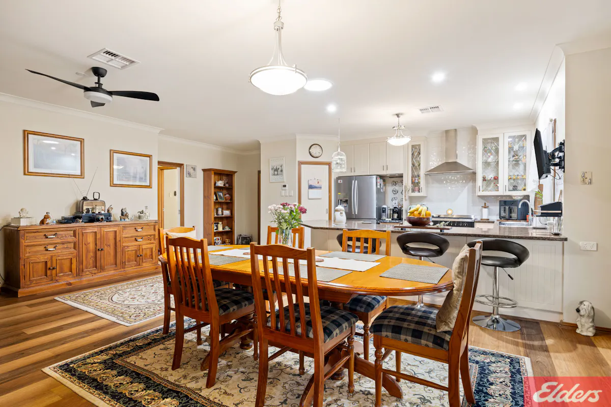 32 George Angas Drive — photo 17 of 30