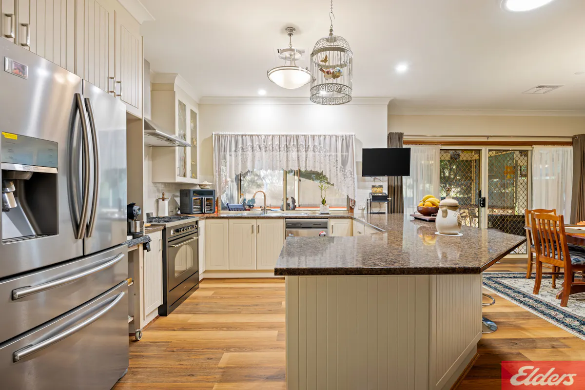 32 George Angas Drive — photo 15 of 30