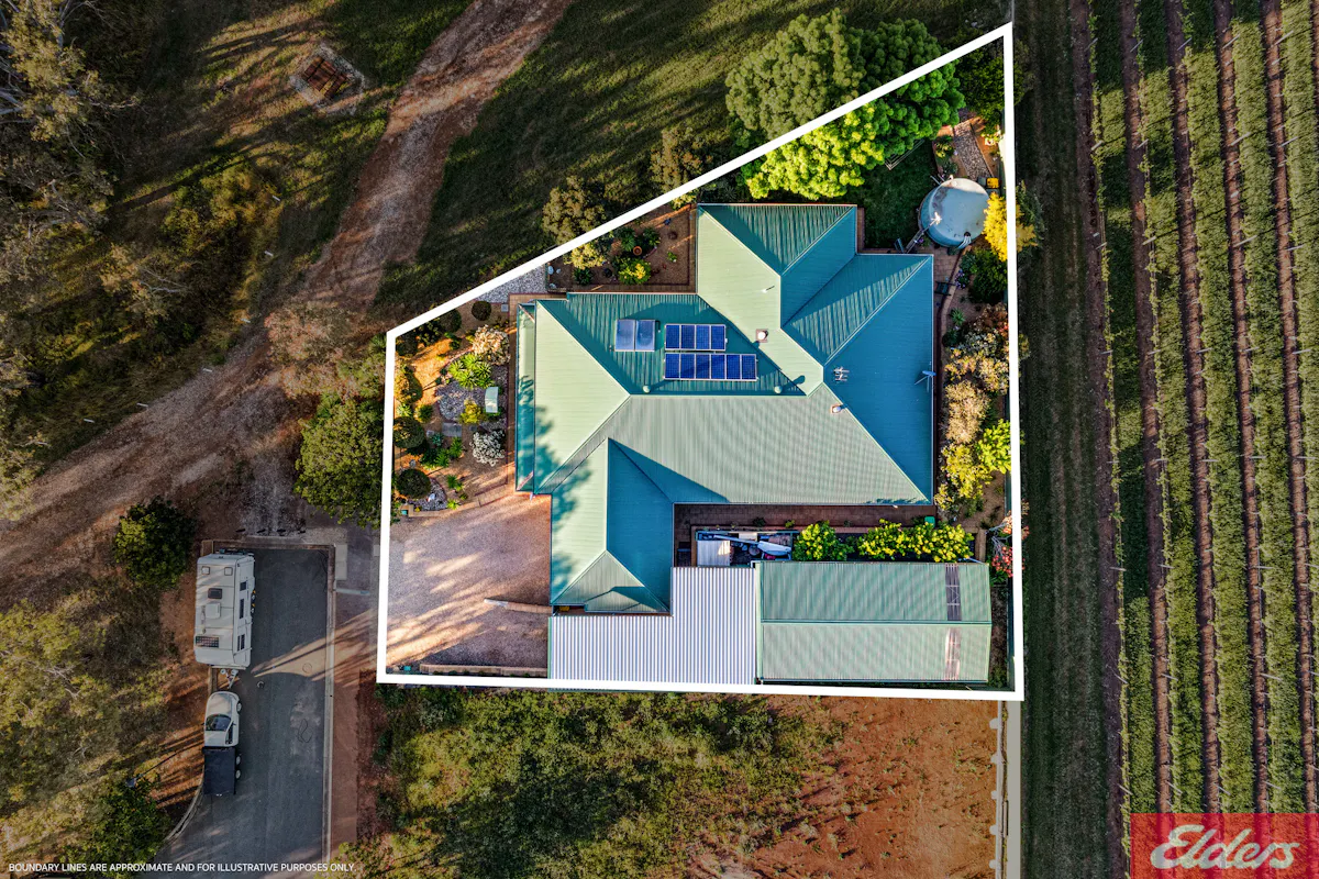 32 George Angas Drive — photo 3 of 30