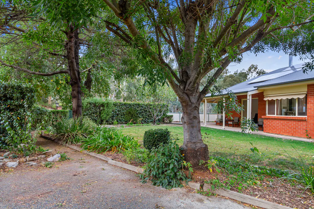 1 Trezise Way, Clare, SA, 5453 - Image 23