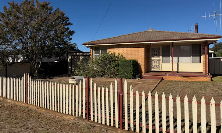 17 Best Street, Parkes, NSW, 2870 - Image 1