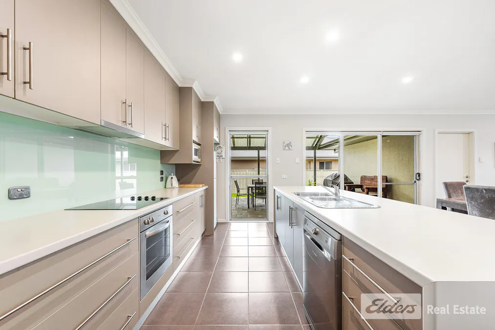 6/38-40 Lord Syleham Street, Robe, SA, 5276 - Image 7