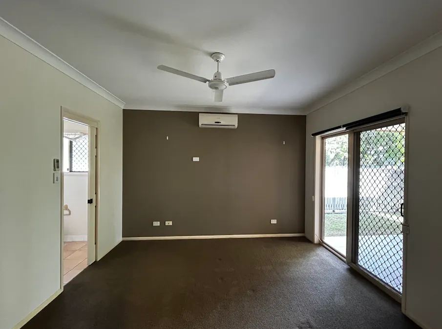 2/120-122 Robertson Street, Railway Estate, QLD, 4810 - Image 9