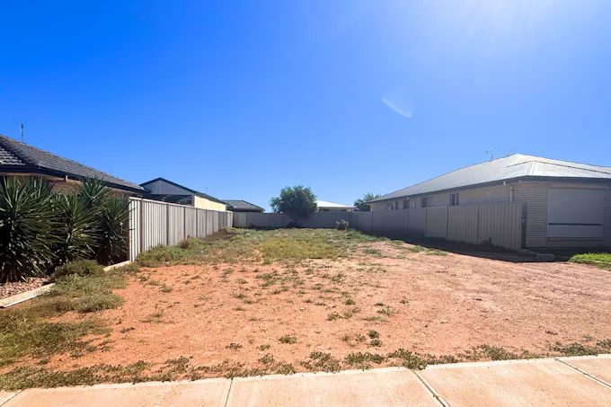 27 Starke Circle, Whyalla Jenkins, SA, 5609 - Image 1