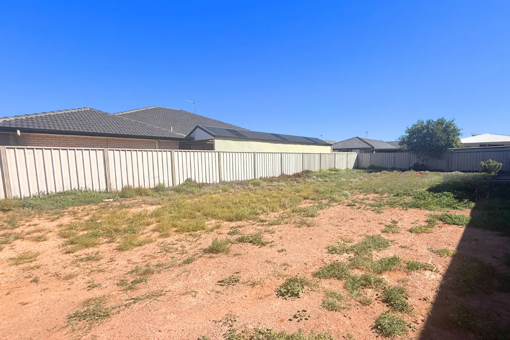 27 Starke Circle, Whyalla Jenkins, SA, 5609 - Image 3