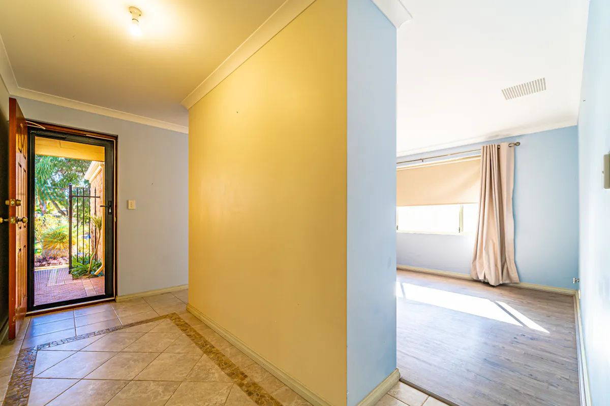 27 Mulloway Place — photo 4 of 23