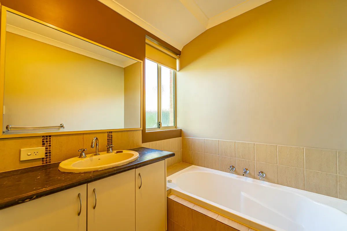 27 Mulloway Place — photo 11 of 23