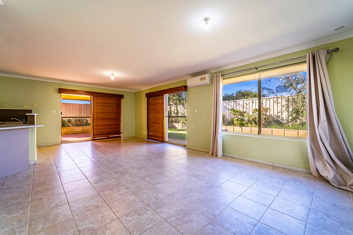 27 Mulloway Place — photo 18 of 23