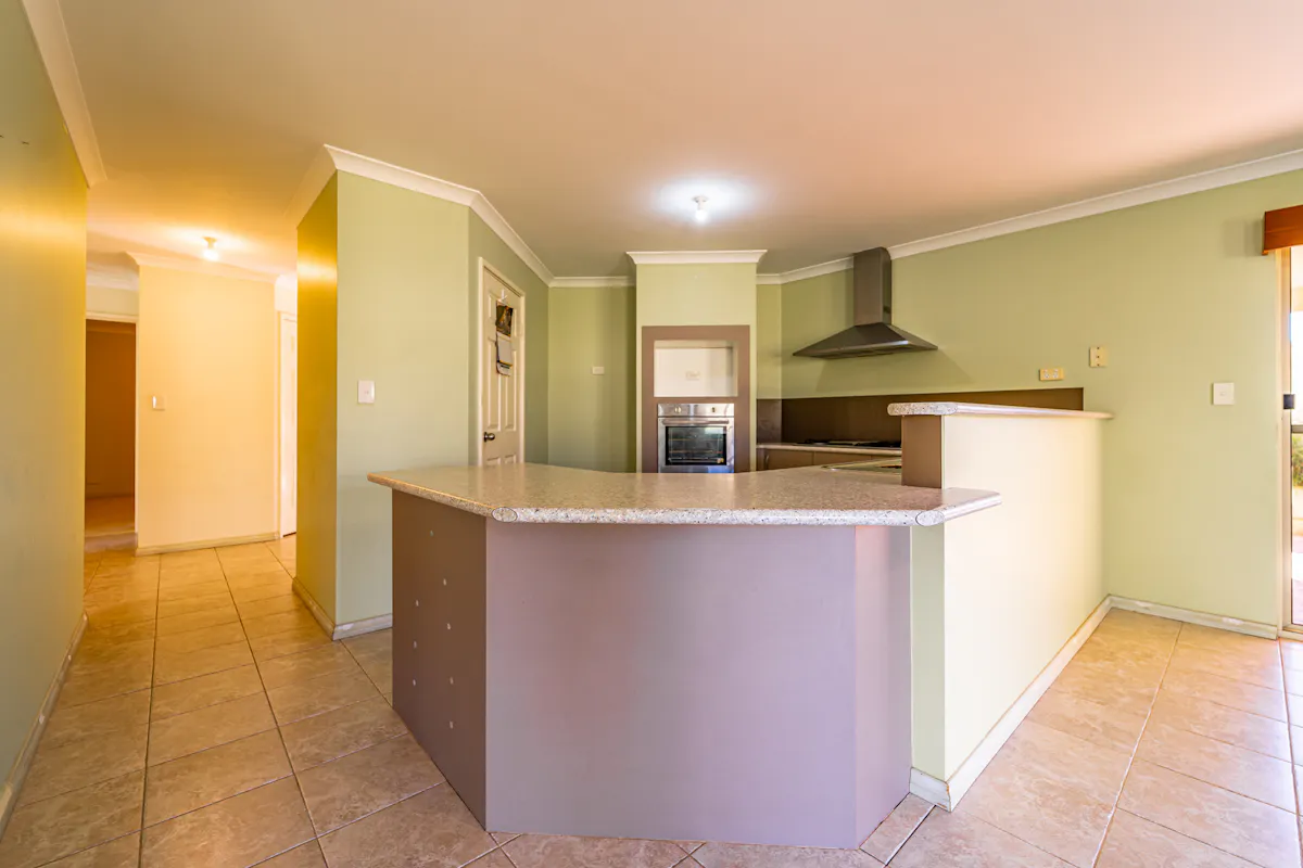 27 Mulloway Place — photo 14 of 23