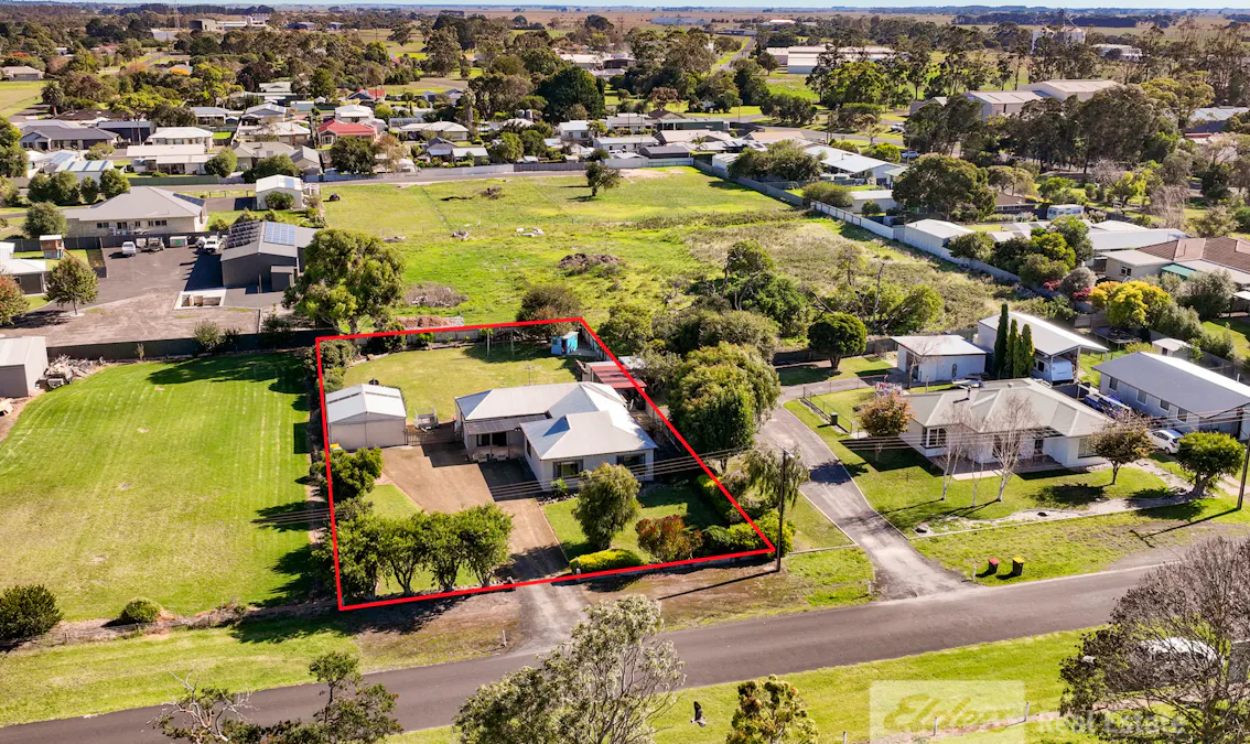 8 Battye Street, Millicent, SA, 5280 - Image 2