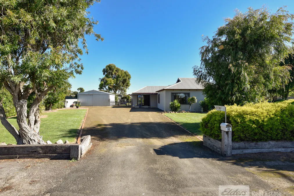 8 Battye Street, Millicent, SA, 5280 - Image 4