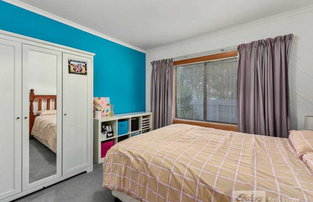 8 Battye Street, Millicent, SA, 5280 - Image 13