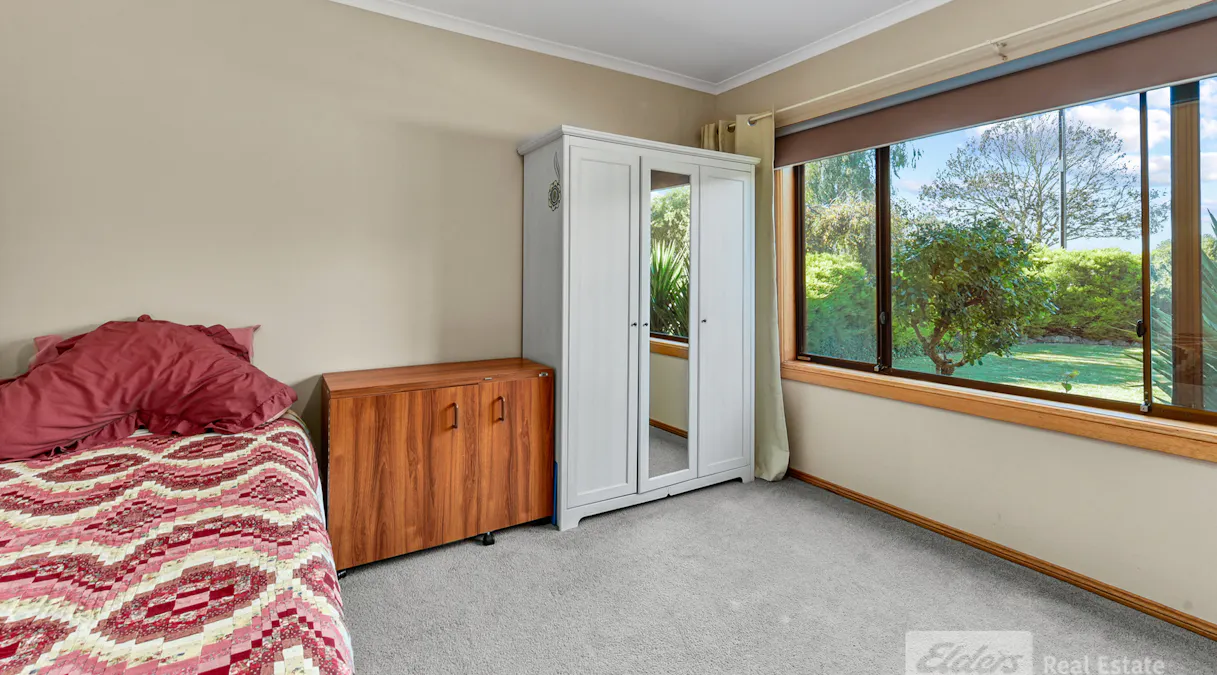 8 Battye Street, Millicent, SA, 5280 - Image 14