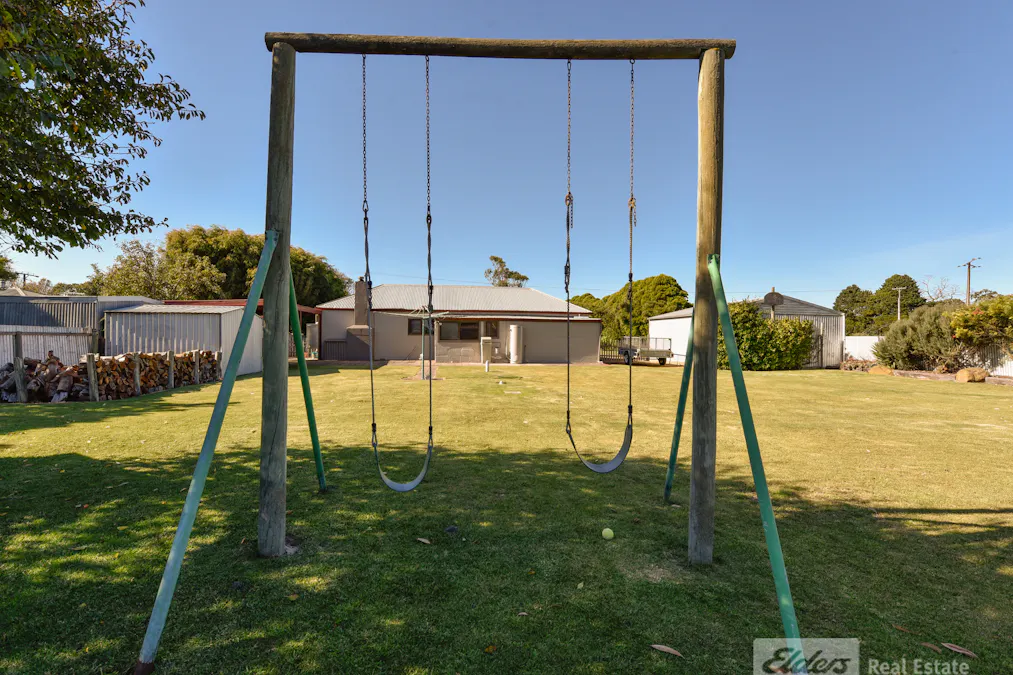 8 Battye Street, Millicent, SA, 5280 - Image 18