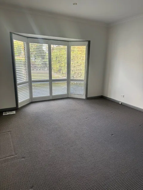 35 Clarke Street, Hamilton, VIC, 3300 - Image 6