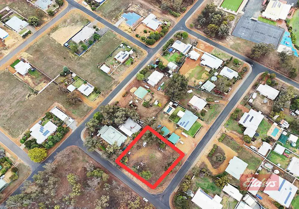 12 Cheetaning Street, Wandering, WA, 6308 - Image 23