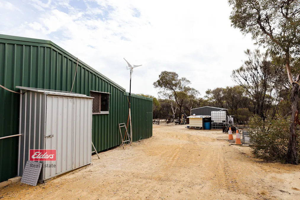 1/Merredin-Narembeen Road, Merredin, WA, 6415 - Image 8