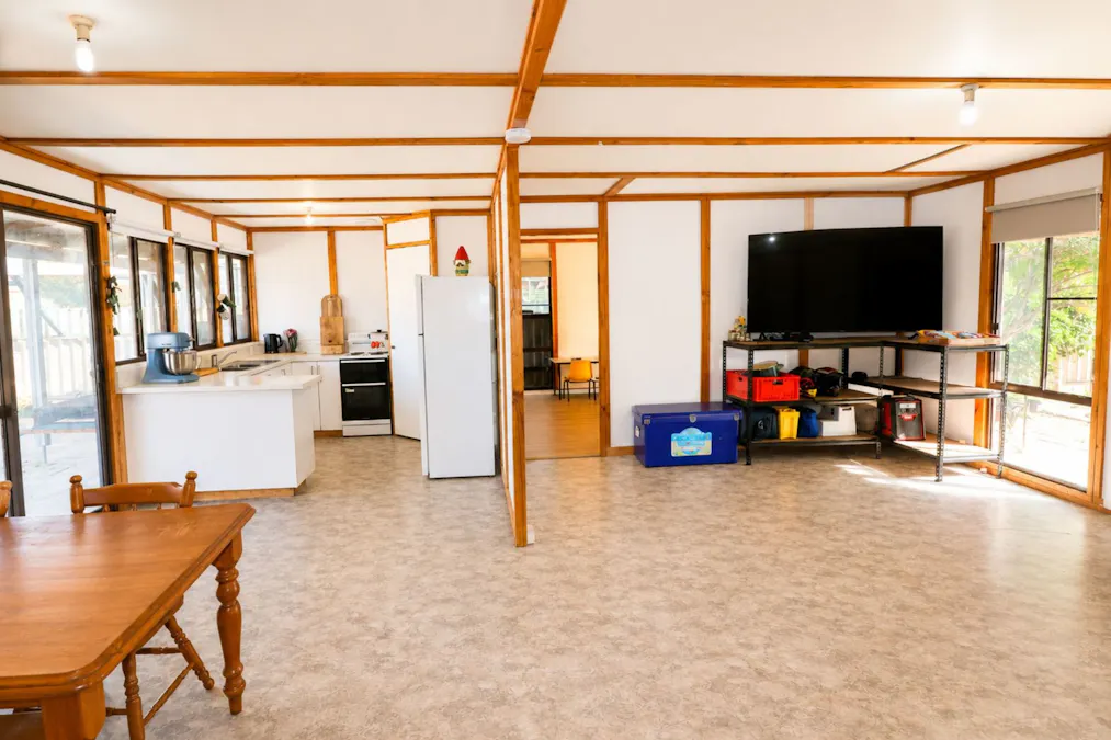 15 Shields Crescent, Wongan Hills, WA, 6603 - Image 5