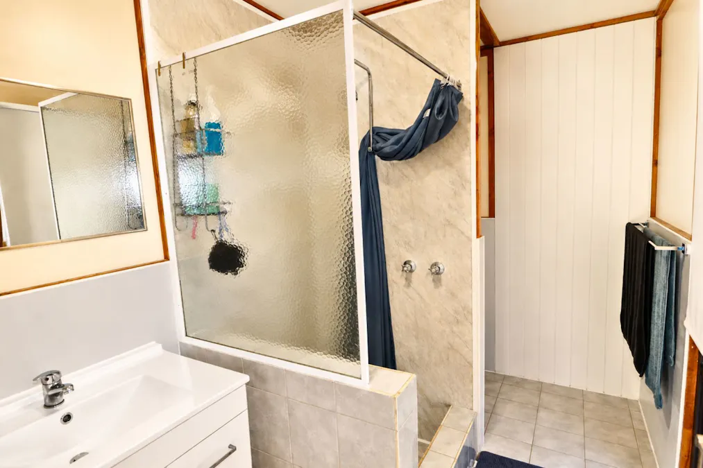 15 Shields Crescent, Wongan Hills, WA, 6603 - Image 9