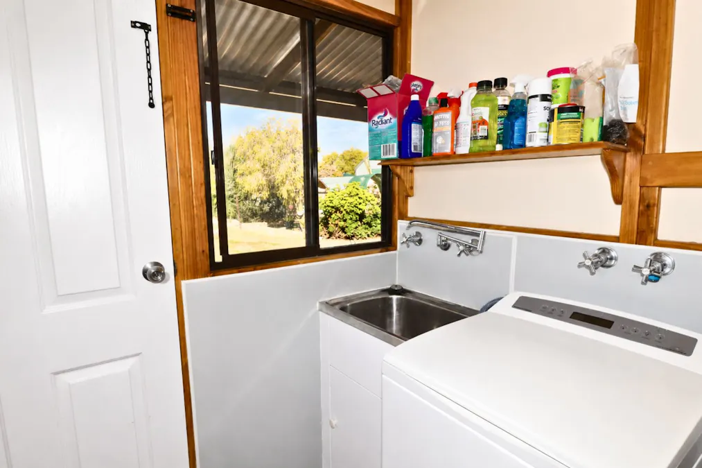 15 Shields Crescent, Wongan Hills, WA, 6603 - Image 14