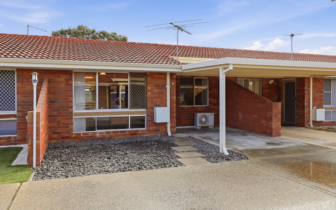 4/10 Hefron Street, Rockingham, WA, 6168 - Image 2
