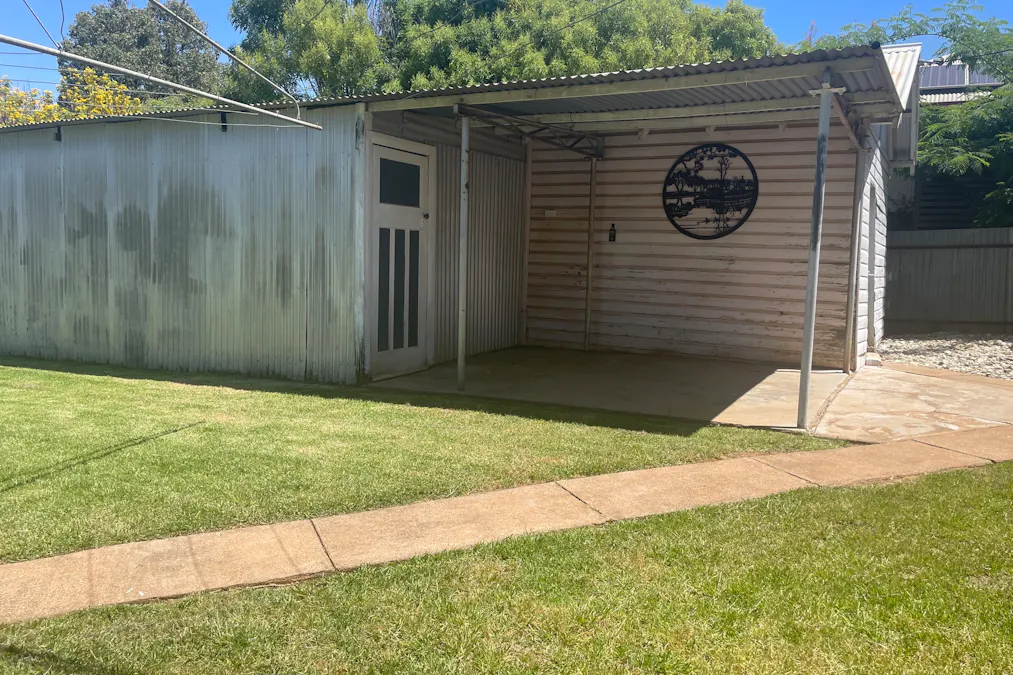 31 Mitchell Street, Parkes, NSW, 2870 - Image 2
