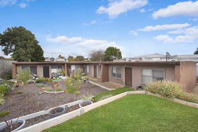 1-4/10 Tennyson Street, Hamilton, VIC, 3300 - Image 1