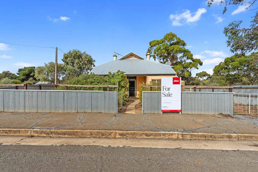 28 Commercial Street, Robertstown, SA, 5381 - Image 2