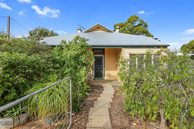 28 Commercial Street — photo from Elders Real Estate Barossa