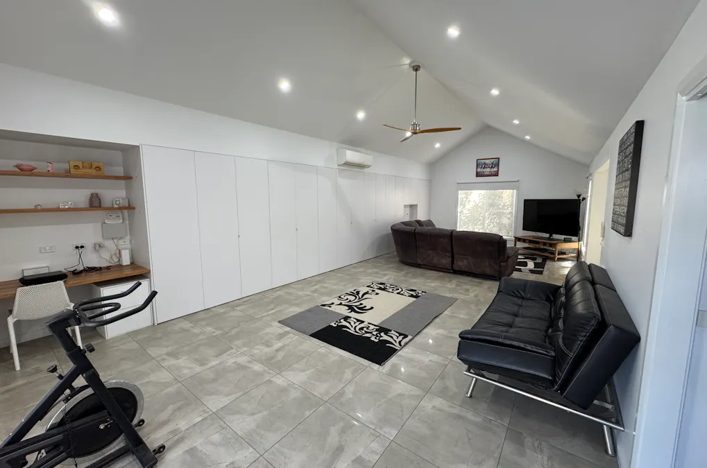 336-338 Hodgkins Street, Deniliquin, NSW, 2710 - Image 7