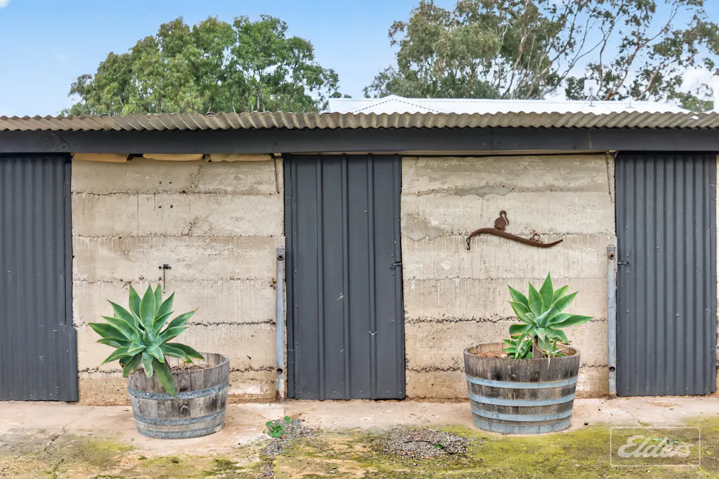 24 Mentone Road East, Chiton, SA, 5211 - Image 33