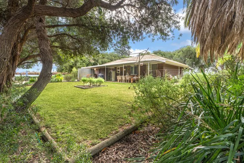 112 Swinstead Road, Barmera, SA, 5345 - Image 14