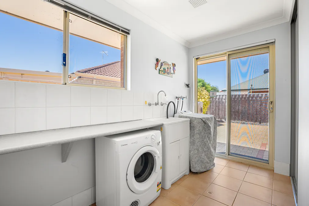 13 Highlander Parade, Rockingham, WA, 6168 - Image 11
