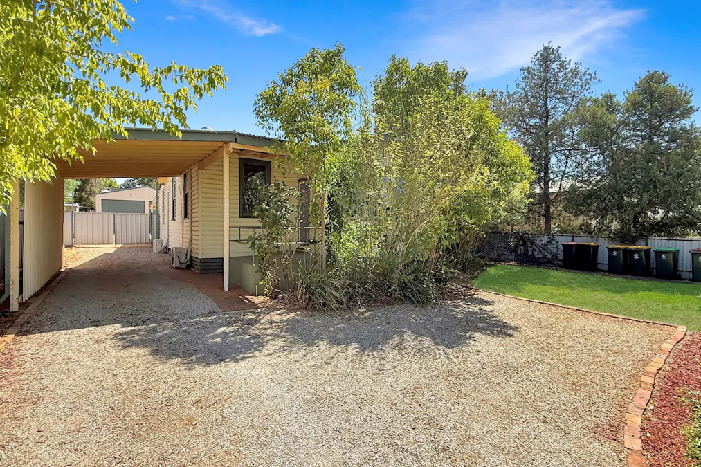 14 Kookaburra Street, Parkes, NSW, 2870 - Image 1